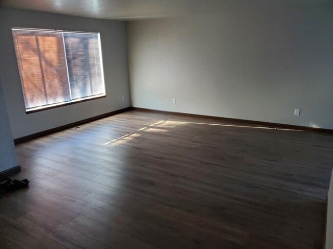 Building Photo - 3 bedroom in Billings MT 59102