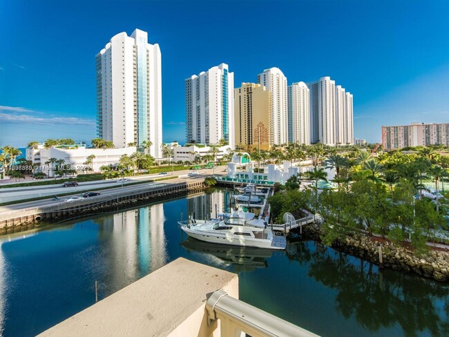 Primary Photo - 150 Sunny Isles Blvd