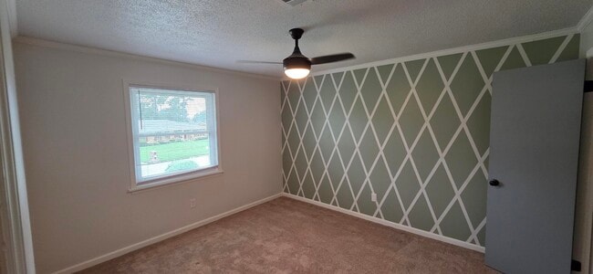 Building Photo - 4011 Pinnacle Way