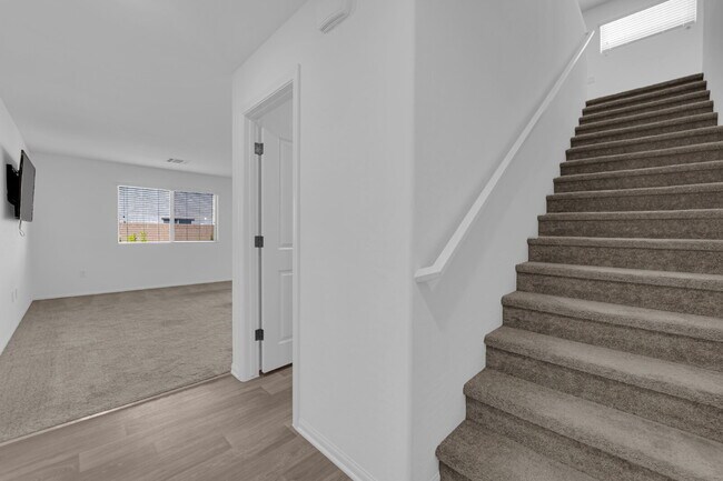 Building Photo - HOLIDAY SPECIAL! IF YOU SIGN YOUR LEASE BY DEC 15TH, 2025, AND RECEIVE YOUR FIRST 2 WEEKS RENT FR...