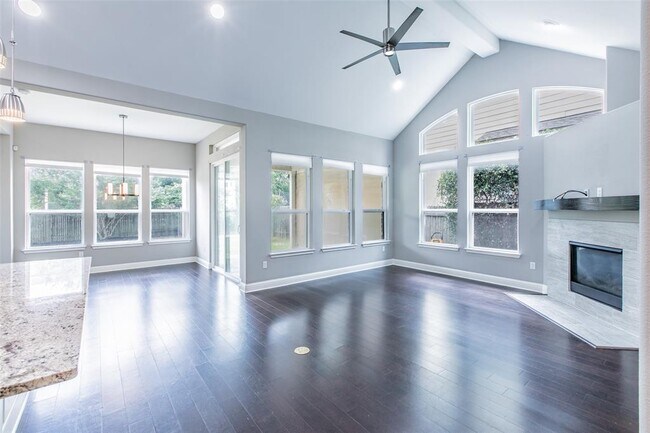 Building Photo - 5121 Cornflower Dr