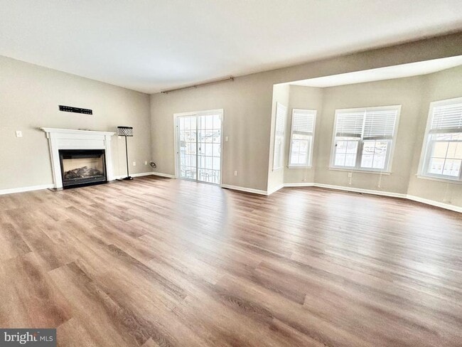 Building Photo - 15 Delhi Ct