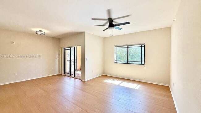 Primary Photo - 2807 Veronia Dr