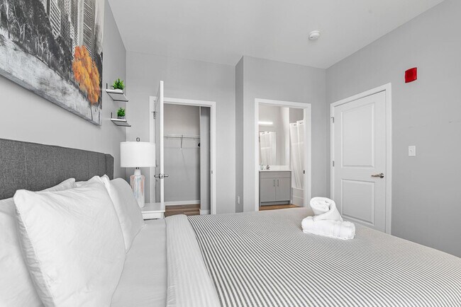 Building Photo - 30 Beacham St