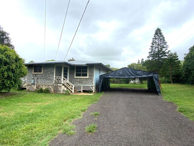 Building Photo - Charming 2-Bedroom Home in Prime Waimea Location