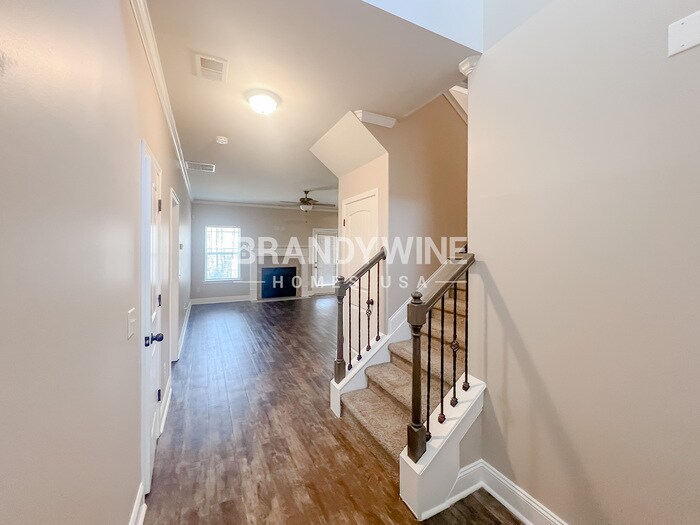 Building Photo - 240 Cecil Way