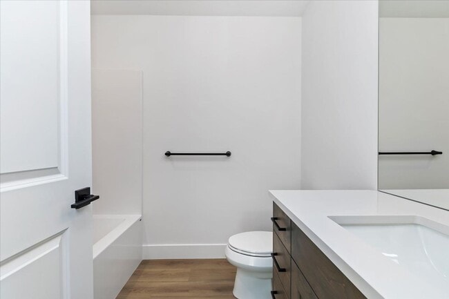 Building Photo - Brand New 3 Bed 2.5 Bath Townhouse With Many Amenities