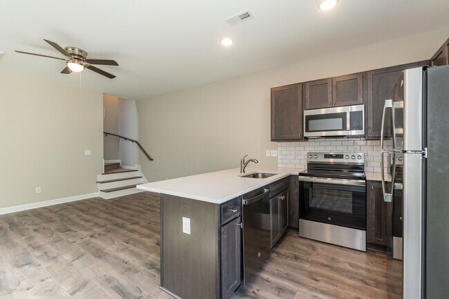 Building Photo - Brand NEW Three Bedroom Home!