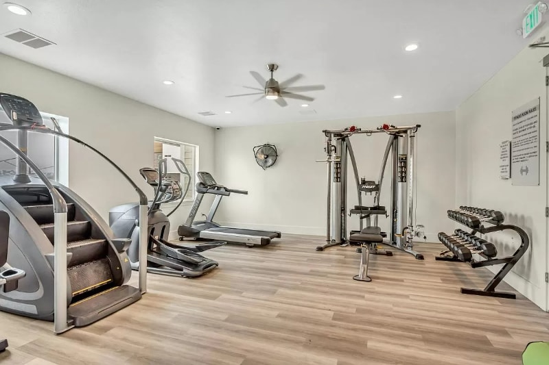 Building Photo - 687 N 380 W