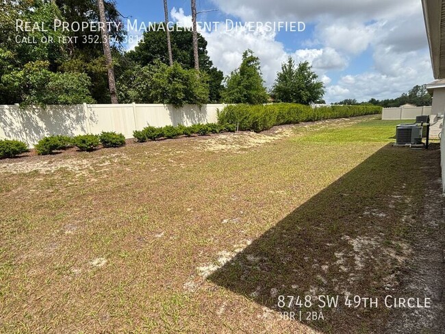 Building Photo - 8748 SW 49th Cir