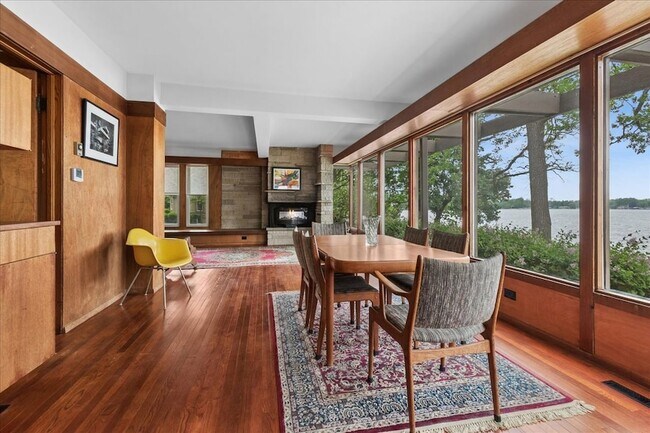 Building Photo - 35 Lakeview Pl