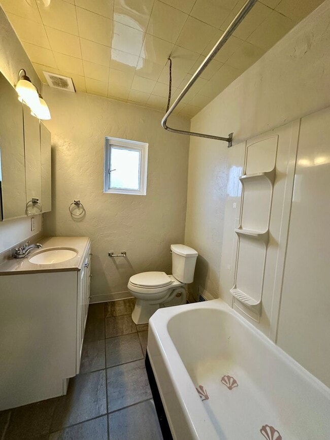 Building Photo - 119 Fitler St