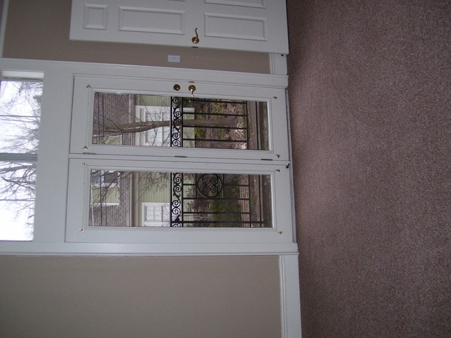 Building Photo - 340 Campbell Ave