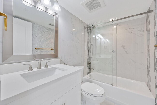 Building Photo - 3420 S Ocean Blvd