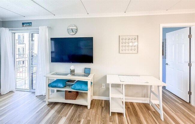 Building Photo - 845 Benjamin Franklin Dr