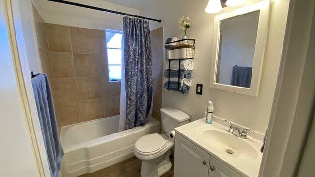 Building Photo - The Five Zero Three Four