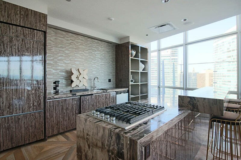 Building Photo - 485 North Park