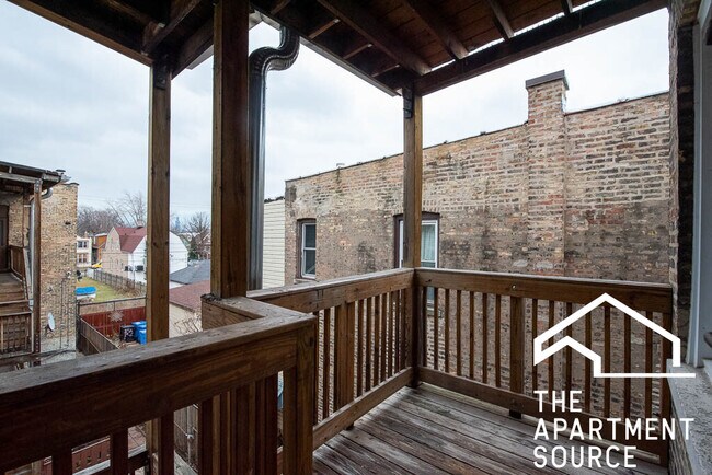 Building Photo - 1255 N Harding Ave