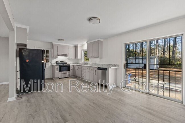 Building Photo - 329 S McPherson Church Rd