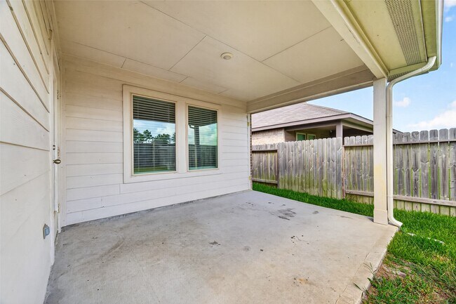 Building Photo - 21501 Rustic Elm Dr