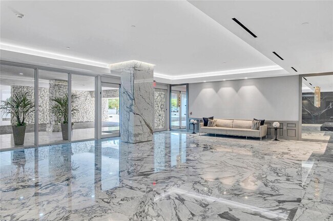 Building Photo - 11 Island Ave