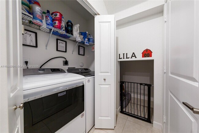 Building Photo - 28754 SW 134th Ct