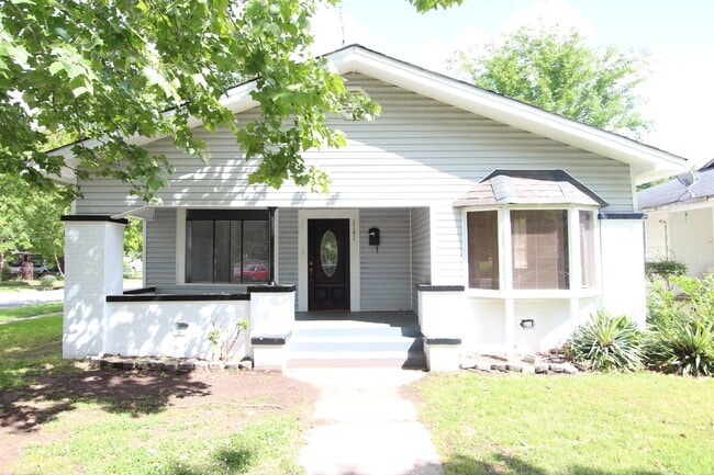 Building Photo - 2701 Avenue J