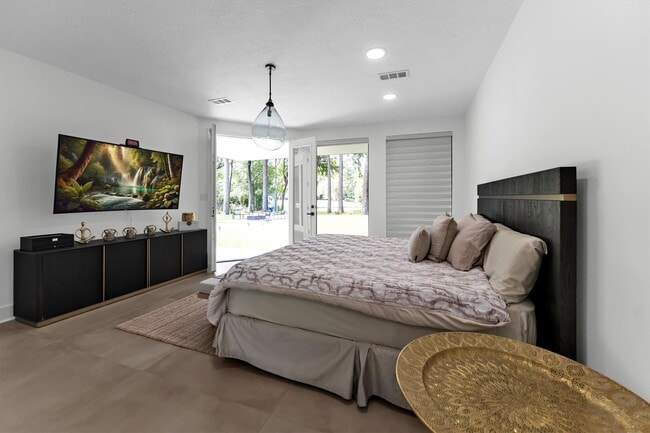 Building Photo - 1 E Wedgewood Glen