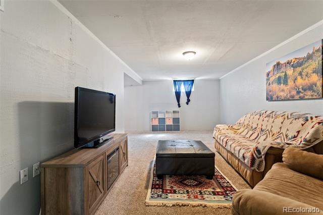 Building Photo - 1550 Happiness Dr