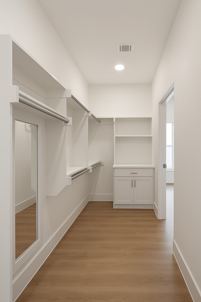 Building Photo - 6418 Maple
