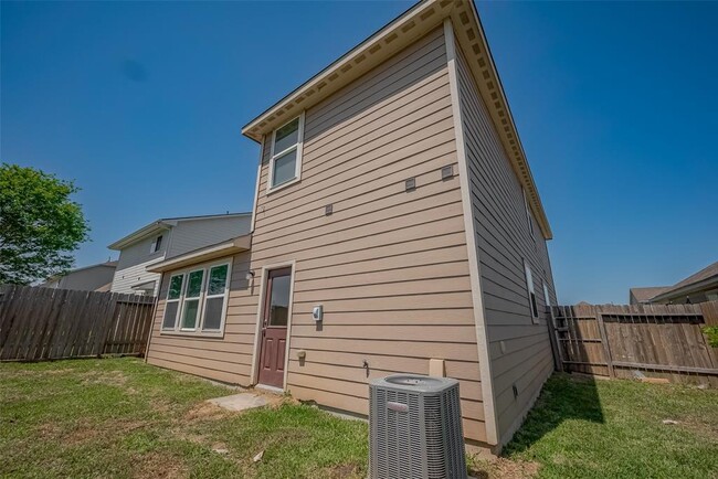 Building Photo - 10793 South Lake Mist Lane