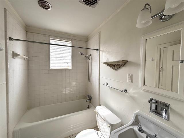 Building Photo - 3810 Whitehall Dr