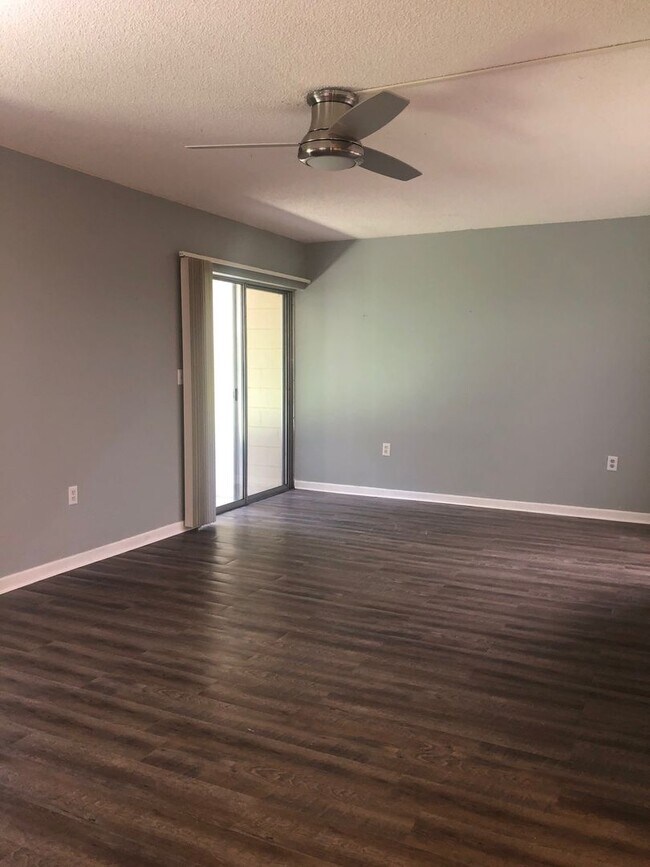 Building Photo - 170 Palmetto Woods Ct