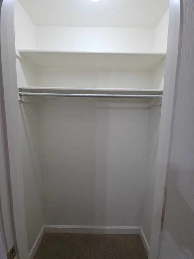 Building Photo - 2102 S Greenwich Ave