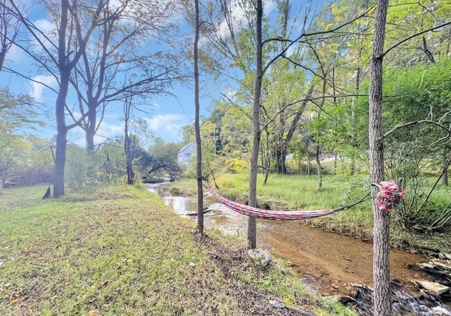 Building Photo - 5021 Greenridge Ln