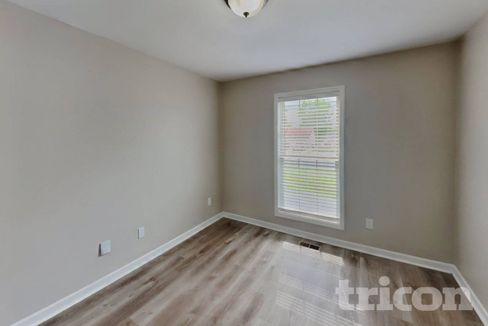 Building Photo - 6009 Plateau Ct