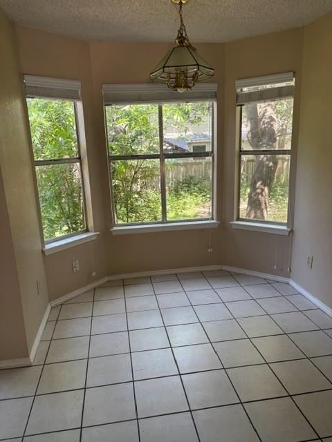 Building Photo - 17511 Klamath Falls Dr