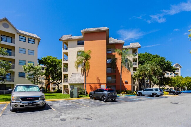 Building Photo - 8100 Geneva Ct