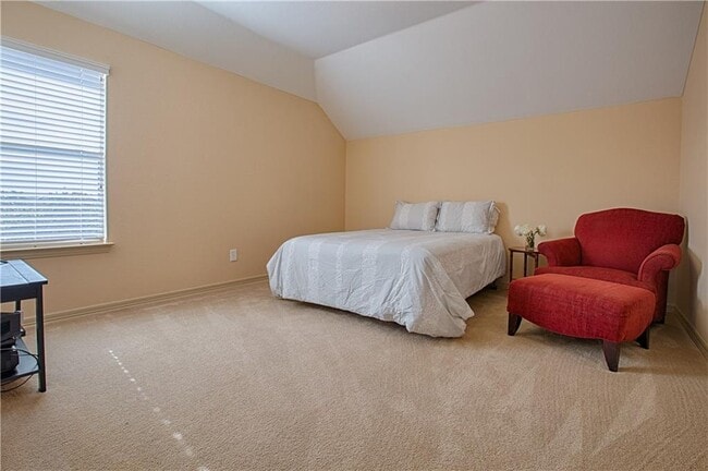 Building Photo - 12500 Calistoga Way