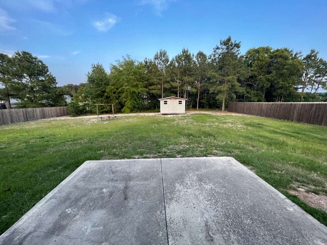 Building Photo - ADORABLE 3 BR, 2 BA HOME IN PLANTATION POINT! *SPRING CREEK SCHOOL DISTRICT*