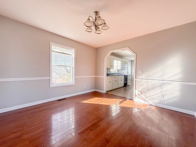 Building Photo - Spacious 3-Bedroom Home with Huge Basement, Garage, and Scenic Country Views