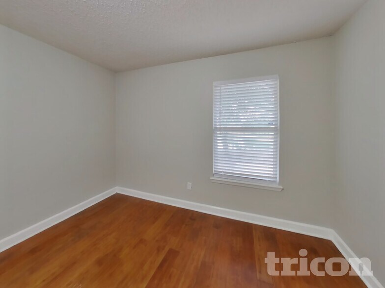 Building Photo - 477 Federal Hill Rd