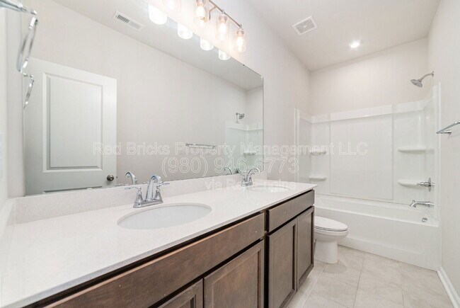 Building Photo - 8929 Peatland Aly