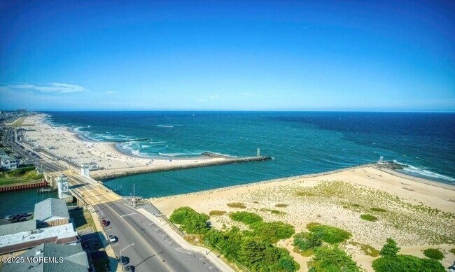 Building Photo - 5 Ocean Ave N