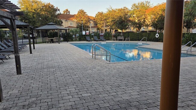 Building Photo - 2669 Mayaguana St