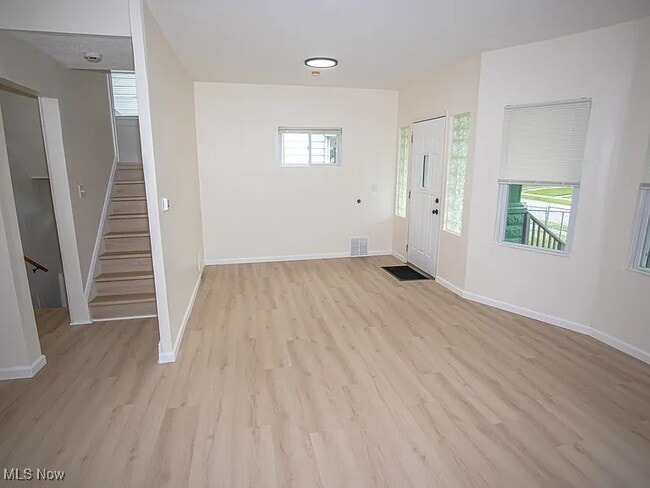 Building Photo - 3219 W 86th St