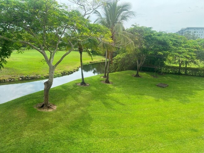 Building Photo - 3500 Oaks Clubhouse Dr