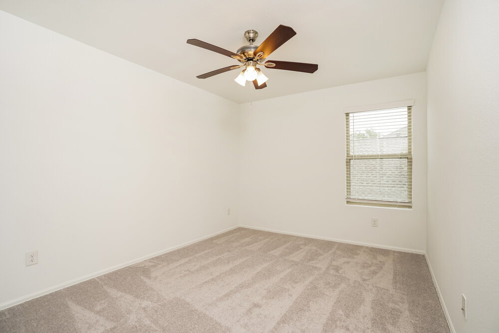 Building Photo - 1722 Sahara Dr