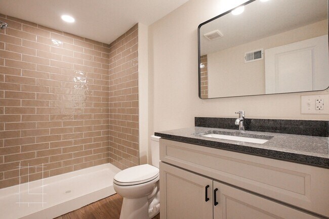 Building Photo - 1257 N 6th St