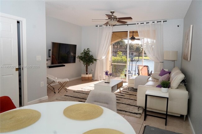 Building Photo - 8360 SW 27th St